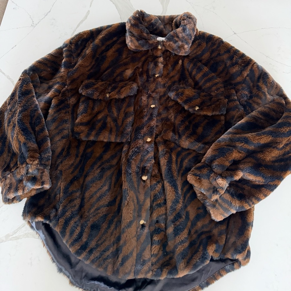 Vestique Jacket